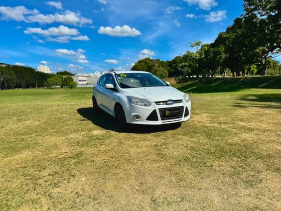 FORD FOCUS 2.0 SE 16V FLEX 4P POWERSHIFT FORD FOCUS 2.0 SE 16V FLEX 4P POWERSHIFT